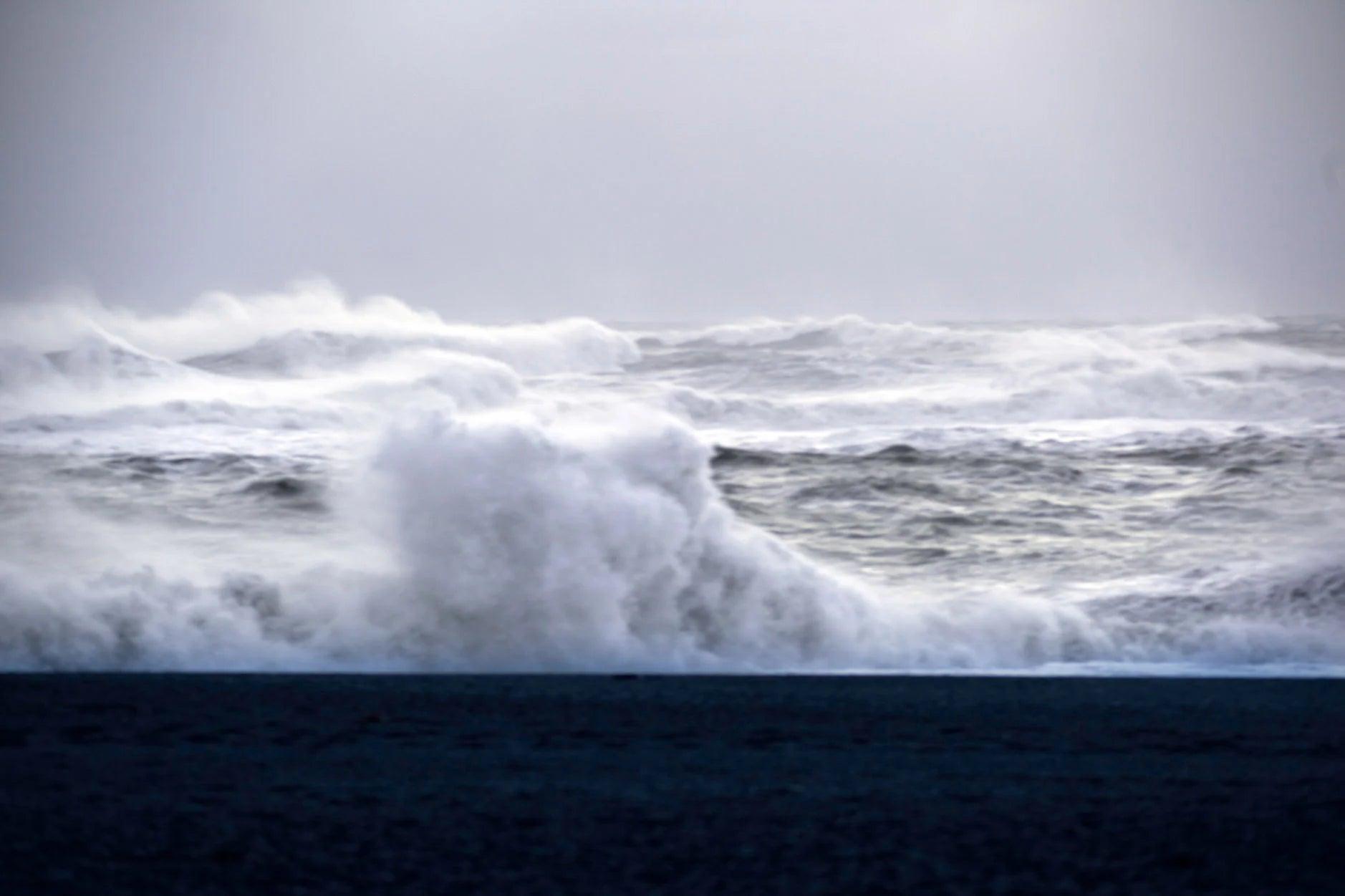 Black Beach Lines - ChristinaCraemer